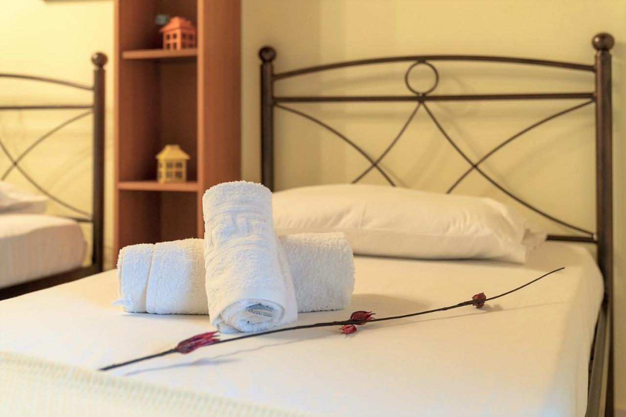 Liberis Loft Suite อาร์กอสโตลี ภายนอก รูปภาพ