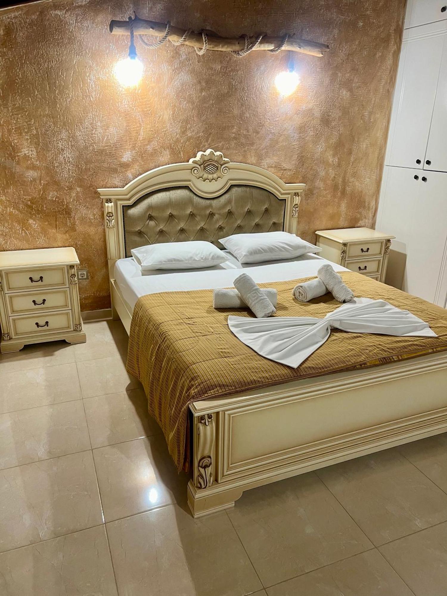 Liberis Loft Suite อาร์กอสโตลี ภายนอก รูปภาพ