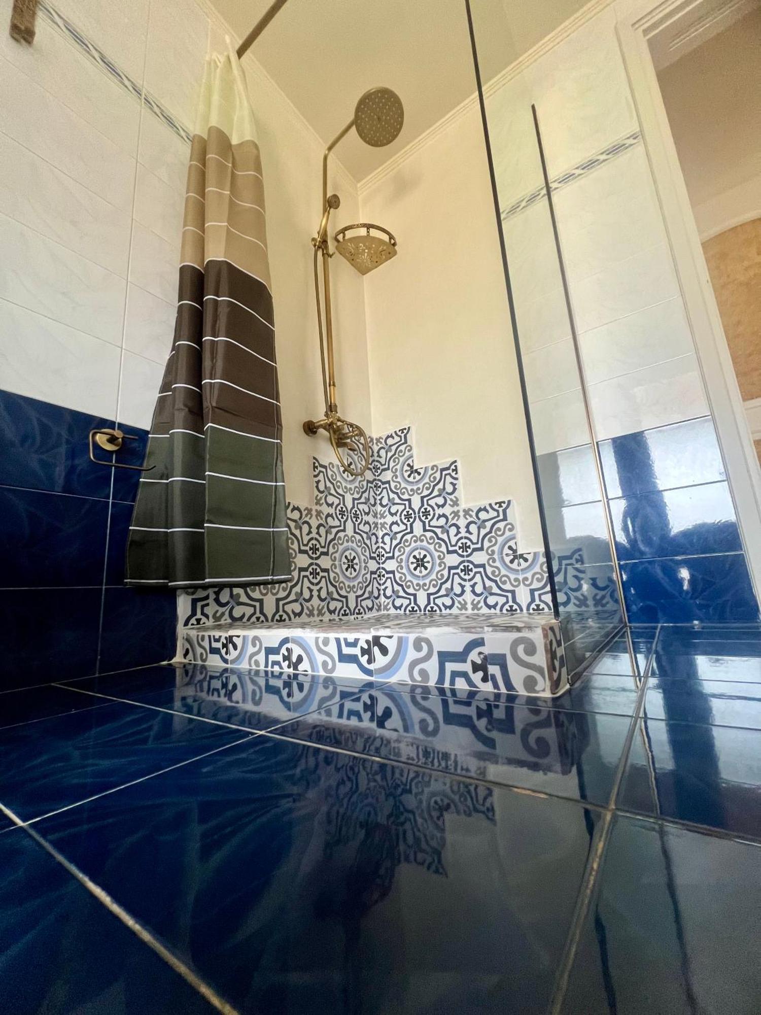 Liberis Loft Suite อาร์กอสโตลี ภายนอก รูปภาพ